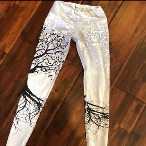 Soft Noli Yoga Tree of Life Leggings